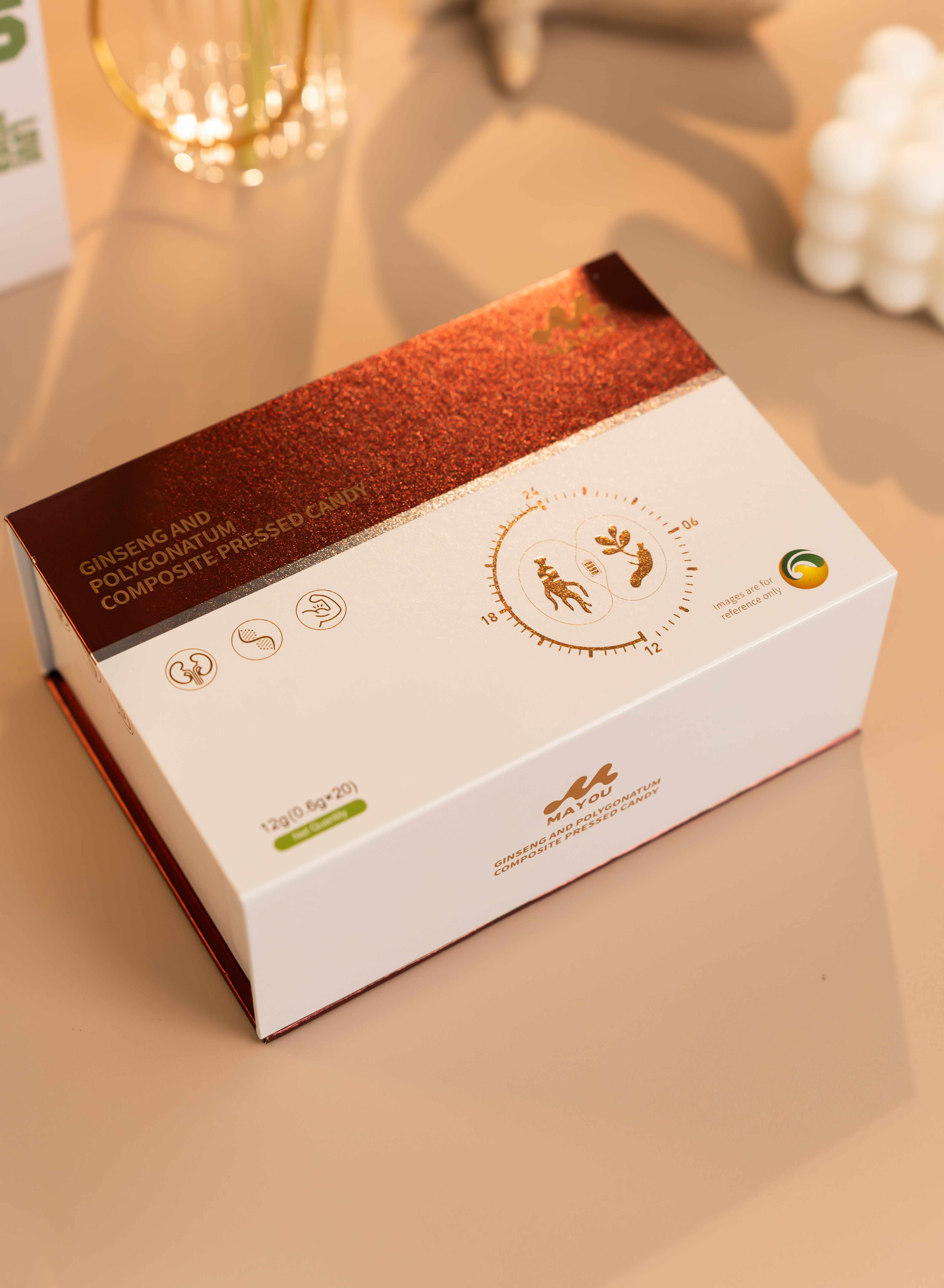 国庆长假要出门，体力必须跟上趟💪。MAYOU压片糖果，自然滋养助活力～。没添加杂七杂八，吃得更安心！。长假旅行好伴侣，精气神儿不掉线✨。你的国庆出游包，记得塞上MAYOU哟